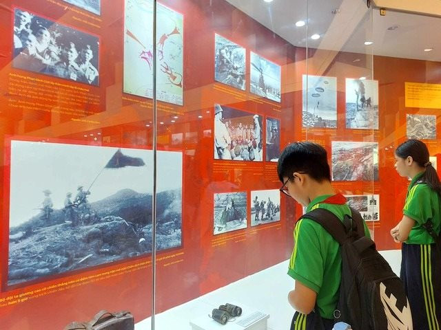 Ấn tượng triển lãm “Chiến thắng Điện Biên Phủ - Bản hùng ca bất diệt”