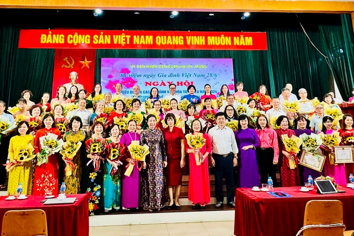 Quận Hai Bà Trưng biểu dương các Gia đình văn hóa tiêu biểu năm 2024