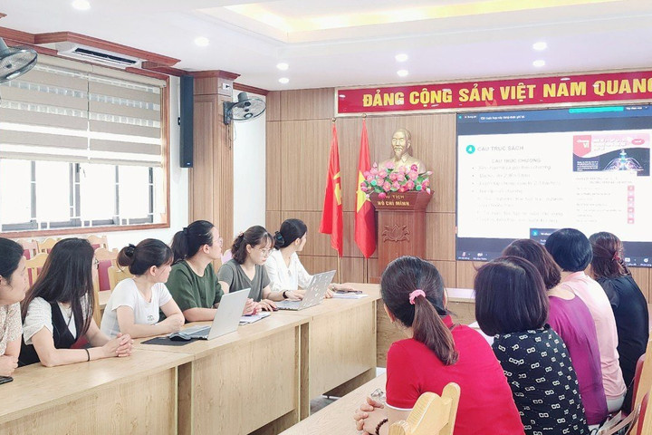 Quận Ba Đình (Hà Nội): Tổ chức tập huấn sử dụng SGK lớp 9