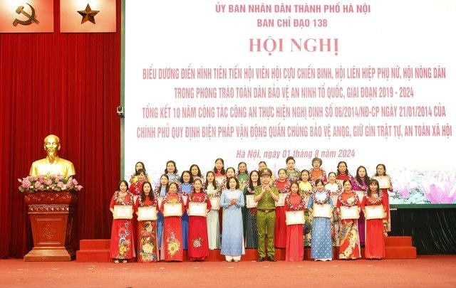 Hà Nội biểu dương điển hình tiên tiến trong bảo vệ an ninh Tổ quốc