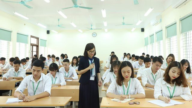 Giáo dục đại học năm học 2024 - 2025 đổi mới mạnh mẽ chương trình và phương thức đào tạo