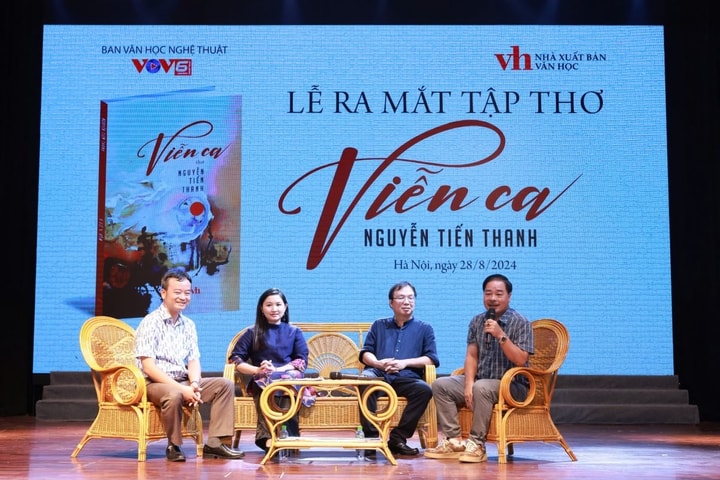 Nhà thơ Nguyễn Tiến Thanh ra mắt độc giả tập thơ "Viễn ca"