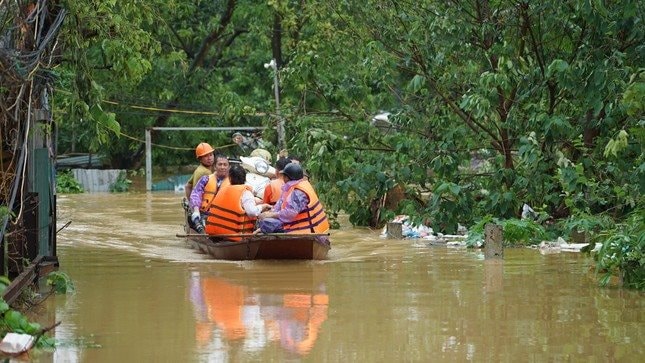 Lệnh báo động lũ trên sông Hồng vào lúc 11 giờ 10 phút ngày 10 tháng 9 năm 2024