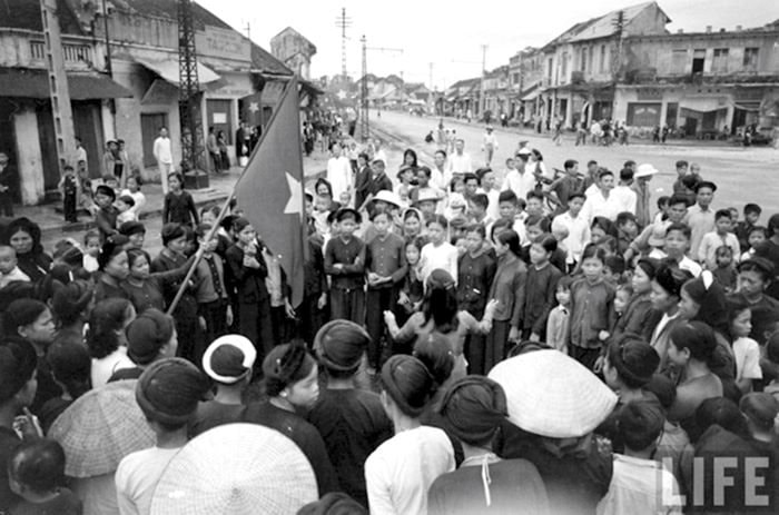 Ngày ấy... quê hương & chúng tôi