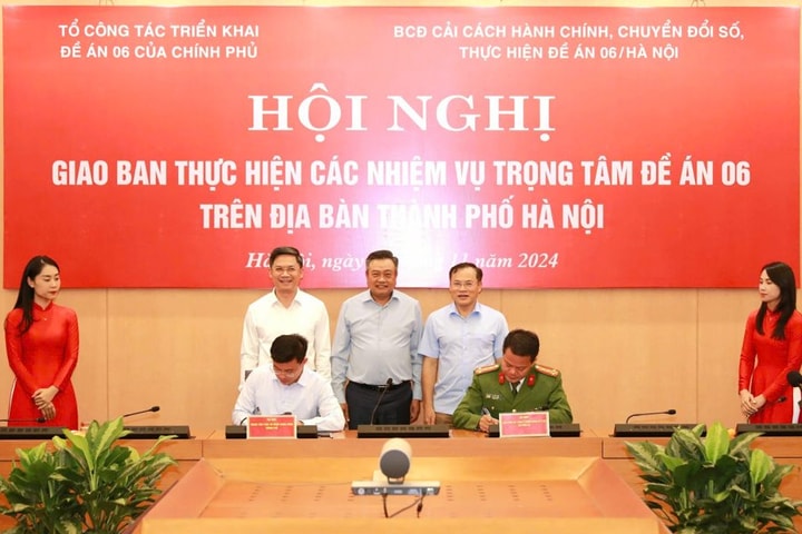 Hà Nội: phối hợp giữa Cục Cảnh sát Quản lý hành chính về trật tự xã hội và Trung tâm Phục vụ hành chính công trong triển khai Đề án 06