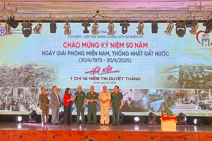 Gặp mặt nhân chứng lịch sử “Hà Nội – Ý chí và niềm tin quyết thắng”