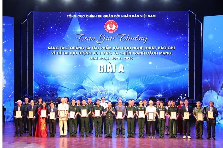 208 giải văn học nghệ thuật, báo chí về đề tài lực lượng vũ trang và chiến tranh cách mạng