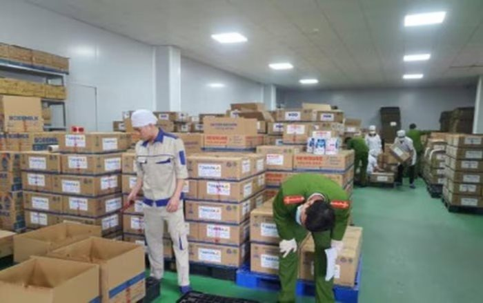 Công điện của Thủ tướng Chính phủ về xử lý vụ việc sản xuất, phân phối sữa giả