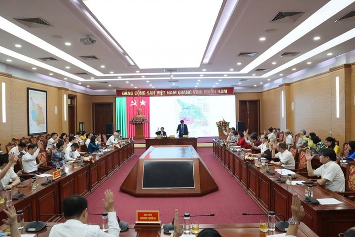 Hà Nội: Quận đầu tiên thông qua Nghị quyết sắp xếp 4 đơn vị hành chính cơ sở