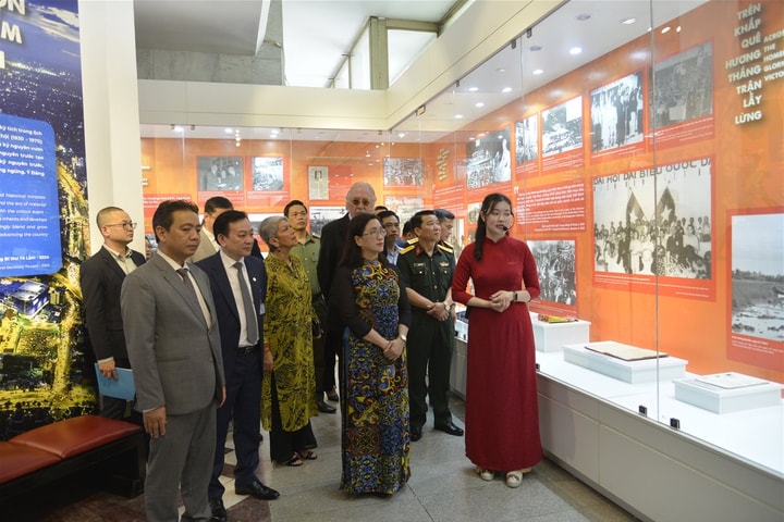 Trưng bày “Đất nước trọn niềm vui”: Khơi dậy hào khí của Đại thắng mùa Xuân 1975