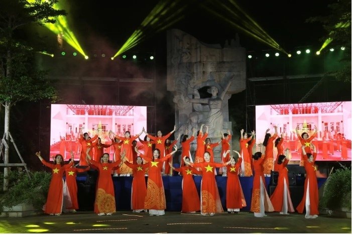 Hội phụ nữ quận Ba Đình tổ chức chương trình“Đất nước trọn niềm vui”