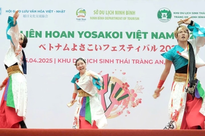 Liên hoan Yosakoi Việt Nam 2025: Giao thoa văn hóa, gắn kết tình hữu nghị Việt - Nhật