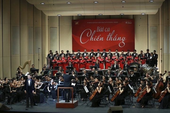 Chương trình nghệ thuật “Bài ca chiến thắng" - kỷ niệm 80 năm Chiến thắng phát xít