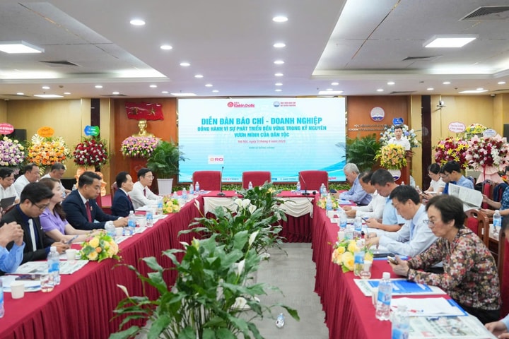 Báo chí “người đồng hành tin cậy” của doanh nghiệp trên hành trình phát triển