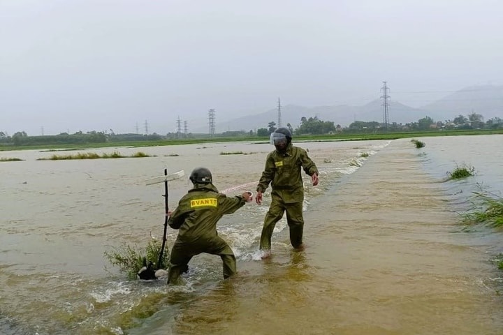 Báo chí tăng cường đưa tin hướng dẫn người dân kỹ năng phòng ngừa, ứng phó bão lũ