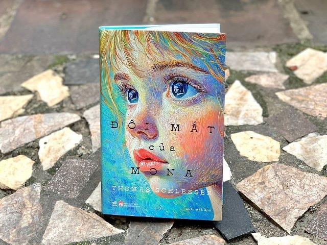 Ra mắt bản dịch cuốn tiểu thuyết “Đôi mắt của Mona” của Thomas Schlesser