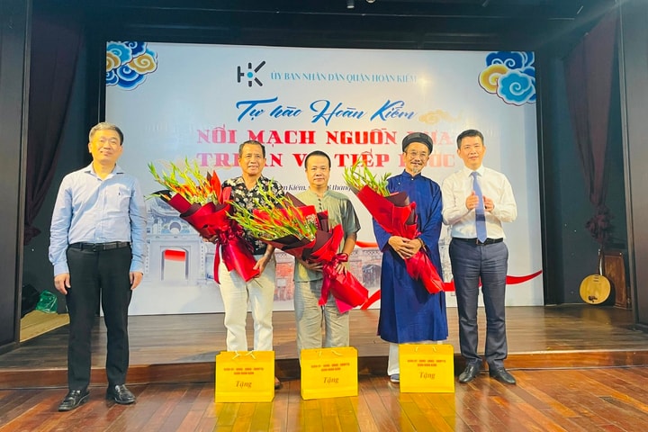 Tự hào Hoàn Kiếm - Nối mạch nguồn xưa, tri ân và tiếp bước