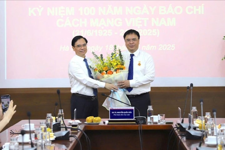 Khơi nguồn tri thức quản trị – Góp phần làm rạng danh báo chí cách mạng Việt Nam