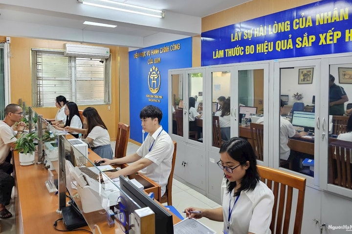 Công khai địa chỉ, đường dây nóng tại các điểm phục vụ hành chính công thuộc UBND 126 xã/phường