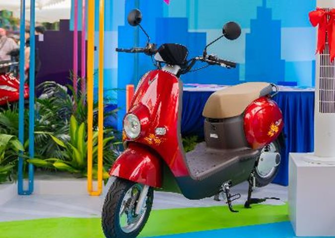 VinFast khuấy đảo thị trường với xe máy điện giá chỉ từ 12 triệu đồng