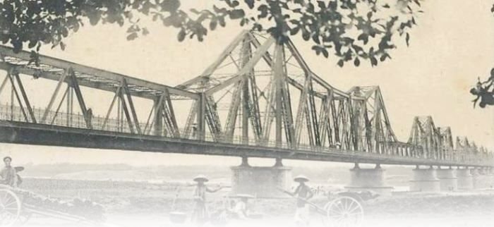 Cầu Long Biên bắc qua miền yêu thương
