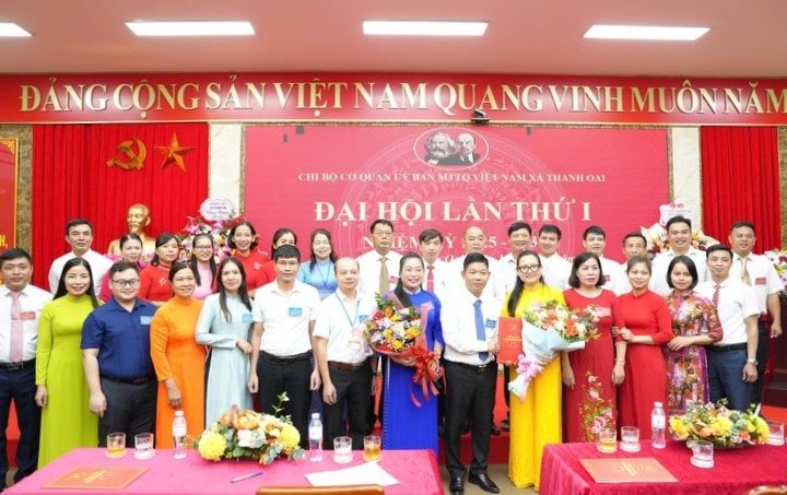 Tổ chức Đại hội Chi bộ cơ quan Uỷ ban MTTQ Việt Nam xã Thanh Oai lần thứ Nhất