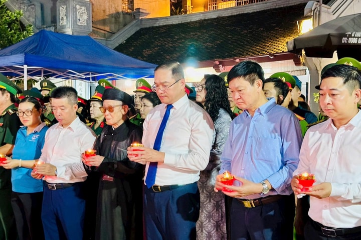 Phường Đống Đa thắp nến tri ân tưởng niệm các anh hùng liệt sĩ