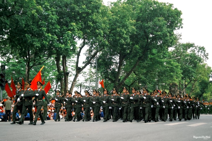 "80 năm Công an nhân dân Việt Nam cùng toàn dân trong sự nghiệp xây dựng và bảo vệ Tổ quốc"