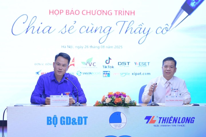 'Chia sẻ cùng thầy cô' tri ân 80 thầy, cô giáo tiêu biểu năm 2025