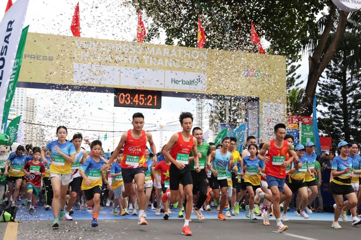 VnExpress Marathon Nha Trang 2025 lập kỷ lục với 13.000 vận động viên tham dự