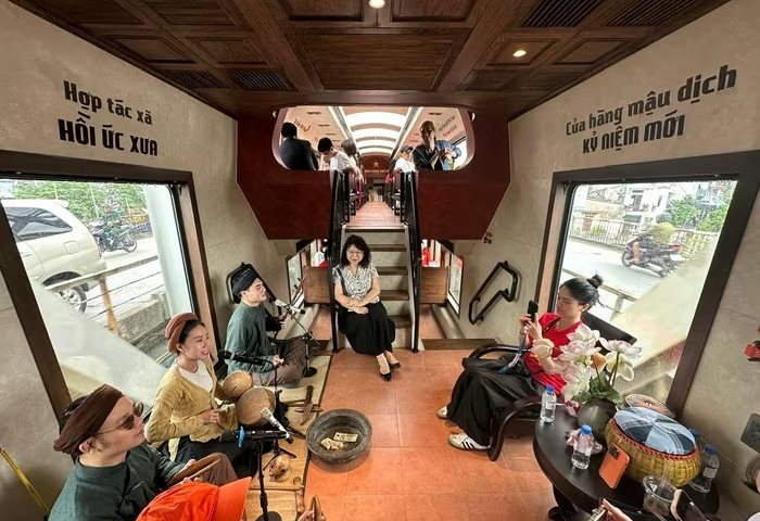Tuyến tàu "Hà Nội 5 Cửa Ô" - Cầu nối di sản Thăng Long đến miền quê quan họ