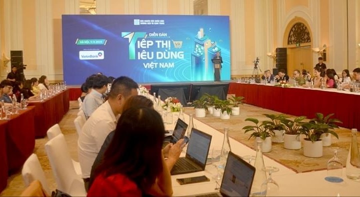 Thị trường tiêu dùng là động lực quan trọng của phát triển