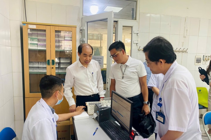 Triển khai 6 nhiệm vụ đột phá tăng cường bảo vệ, chăm sóc, nâng cao sức khỏe nhân dân