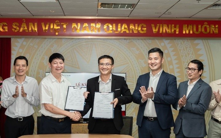 Trung tâm Đo kiểm PTTH&TTĐT ký kết hợp tác bồi dưỡng nghiệp vụ Livestream với Trường Cao đẳng Hữu Nghị
