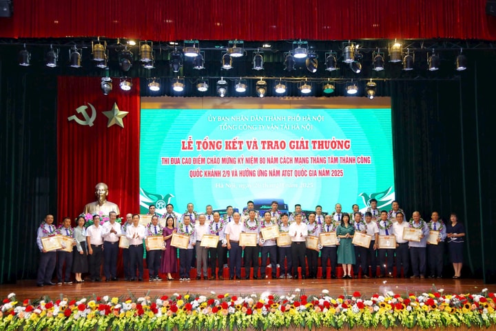 Transerco tổng kết thi đua, vinh danh 62 gương sáng văn hóa xe buýt