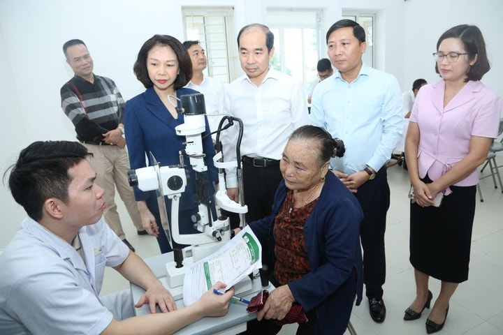 Hơn 63.000 người dân xã Quang Minh được khám sức khỏe miễn phí