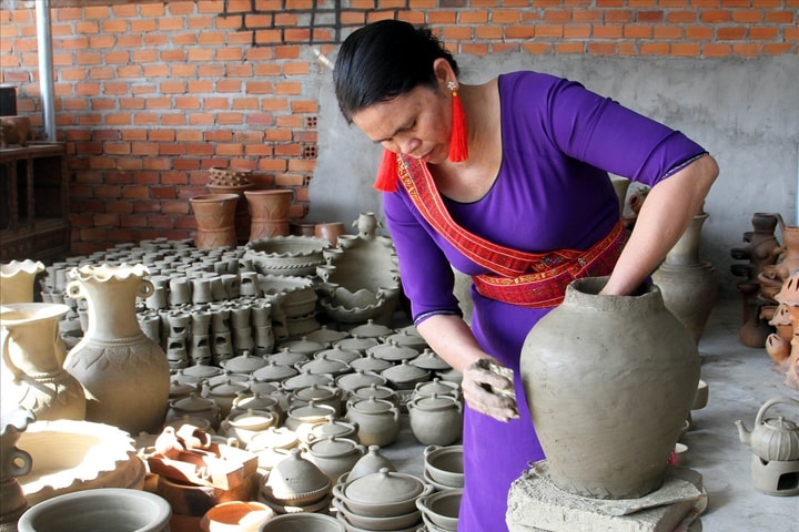 Triển khai dự án biến di sản thành sản phẩm du lịch văn hóa cộng đồng đặc sắc
