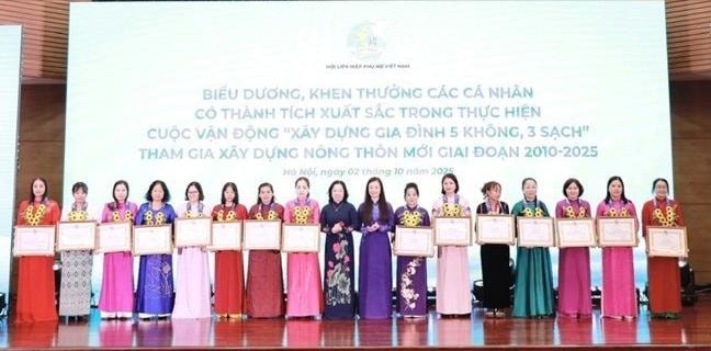 Gia đình "5 không, 3 sạch" góp phần phát triển kinh tế, ổn định cuộc sống