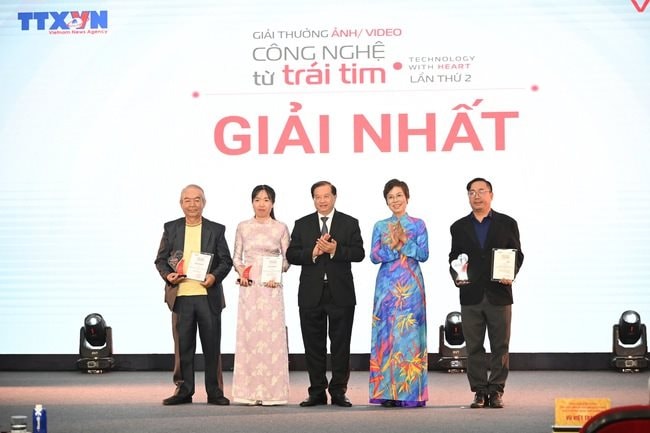 32 tác phẩm đoạt Giải thưởng Công nghệ từ trái tim lần thứ 2