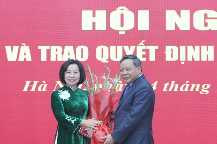 Đồng chí Bùi Huyền Mai giữ chức Bí thư Đảng ủy MTTQ Việt Nam TP Hà Nội