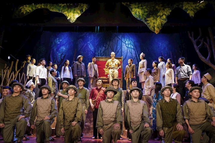 Nhà hát Kịch Việt Nam giới thiệu chuỗi chương trình nghệ thuật đặc biệt mang tên "Âm vang người lính"