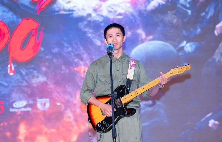 Diễn viên Nguyễn Hùng phim "Mưa đỏ" nhận Giải "Cảm hứng Việt"