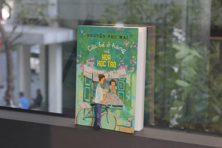 Ra mắt hồi ký “Cậu bé ở hang và Hoa Học Trò” của nhà báo Nguyễn Như Mai