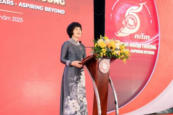 Trường Đại học Ngoại thương kỷ niệm 65 năm thành lập