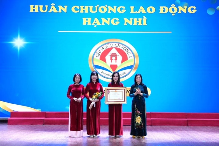 Phường Cầu Giấy tuyên dương điển hình tiên tiến, nhà giáo tiêu biểu