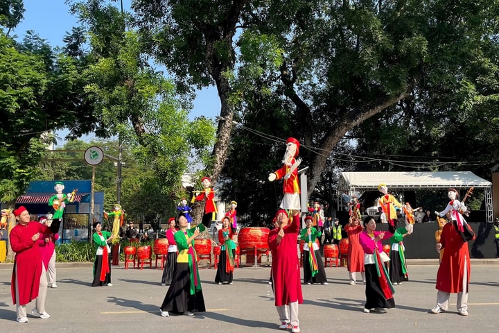 Chương trình đồng diễn “Hà Nội - Miền ký ức”: Tôn vinh vẻ đẹp đặc trưng của mùa thu Thủ đô