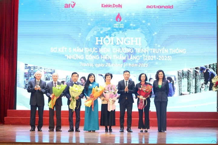 Trao giải Cuộc thi viết "Những cống hiến thầm lặng" năm 2025