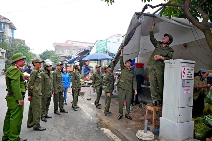 Các xã, phường Thủ đô Hà Nội ra quân bảo đảm trật tự, kỷ cương, văn minh đô thị