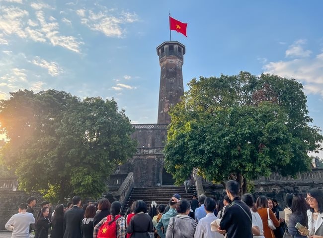 Tour trải nghiệm “Ký ức Cột cờ” - cảm nhận lịch sử Hà Nội bằng hình ảnh và cảm xúc