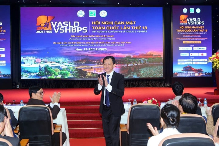 Đẩy mạnh phát triển tiến bộ kỹ thuật trong khám, chữa bệnh gan, mật ở Việt Nam